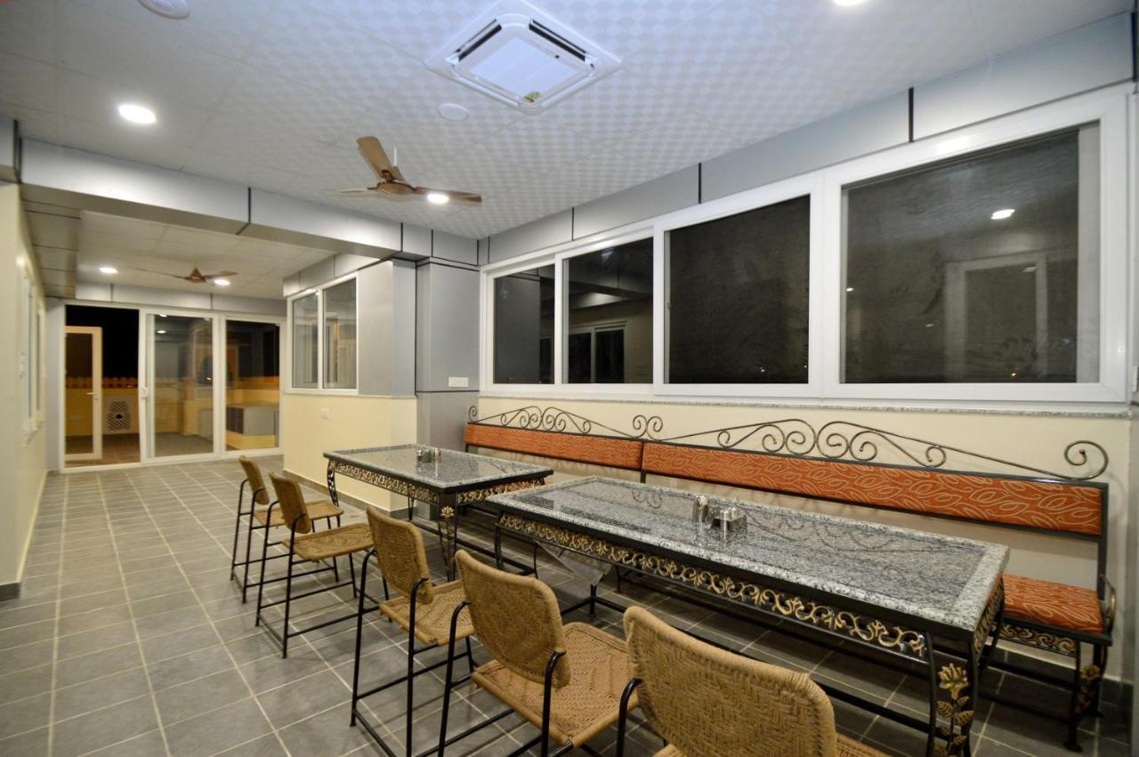 Kapish Home-All Pure Veg Jaipur Extérieur photo