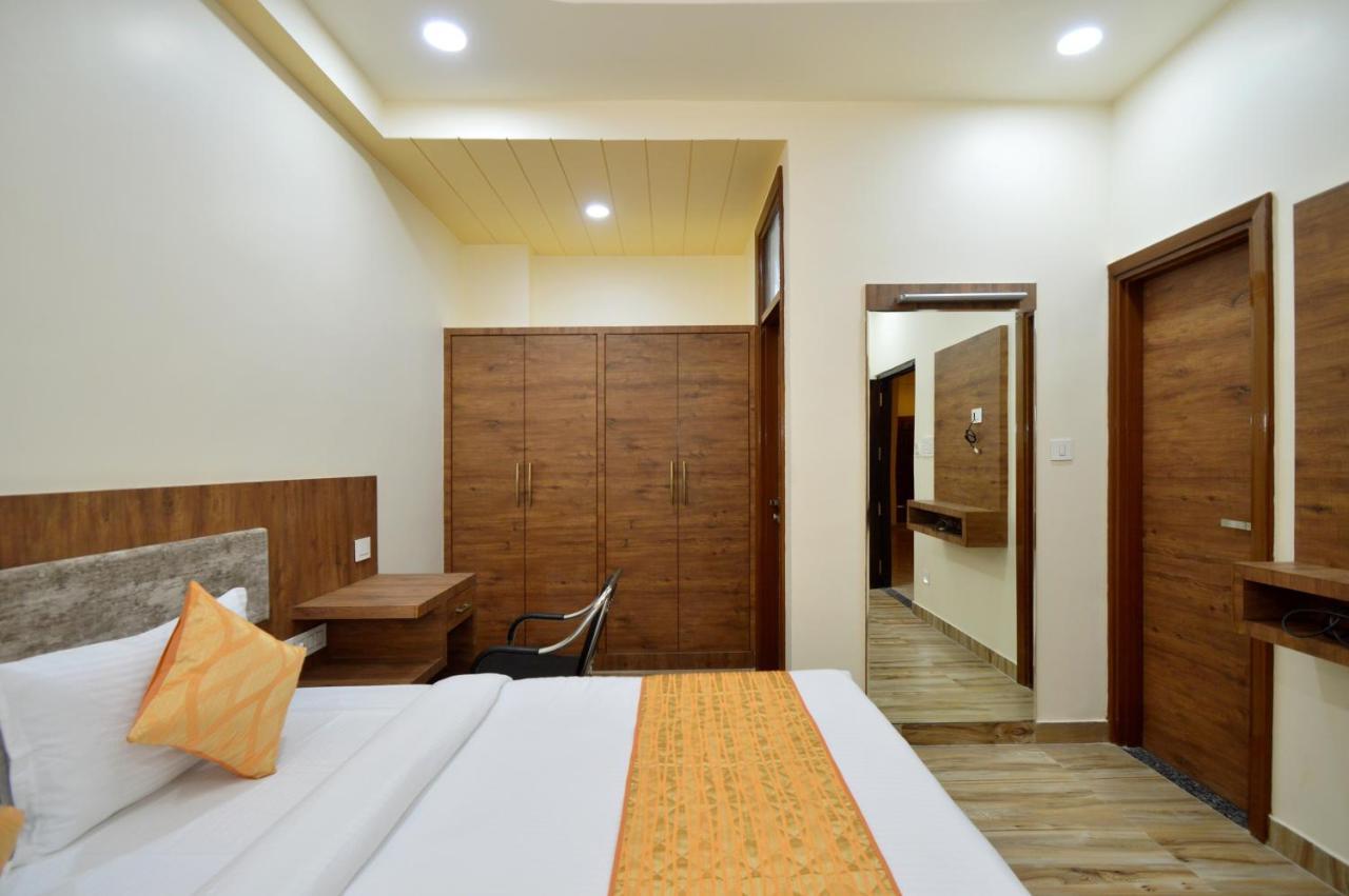 Kapish Home-All Pure Veg Jaipur Extérieur photo
