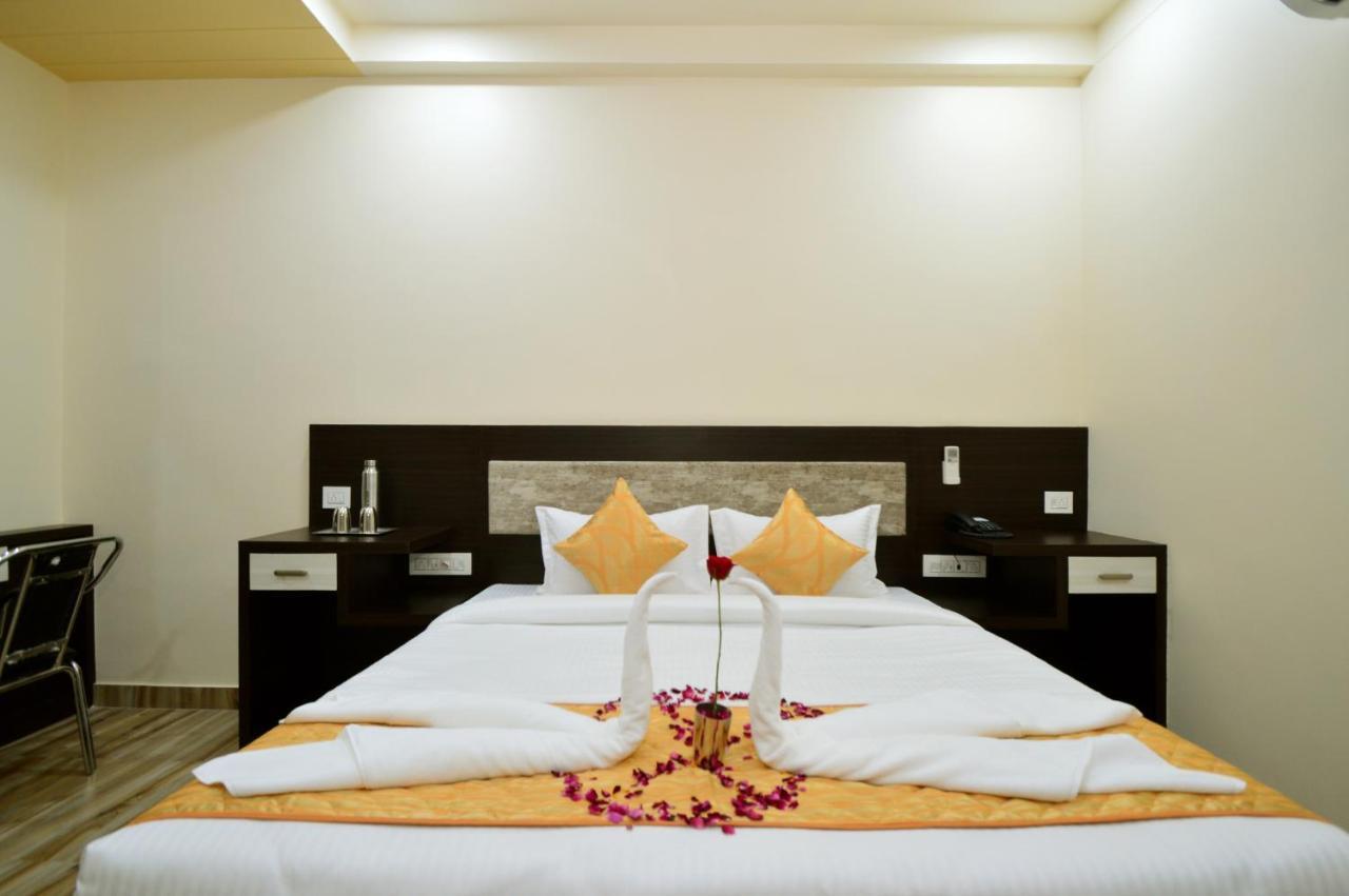 Kapish Home-All Pure Veg Jaipur Extérieur photo